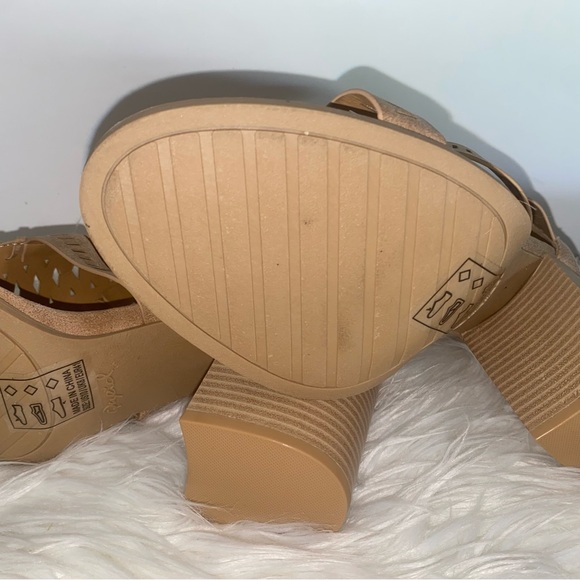 Brand New QUPID Tan Strappy Peep Toe Heeled Sandal -  SIZE 10 (box included) - Picture 10 of 12